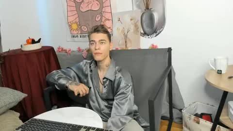 hyper_muse online show from 03.25.26