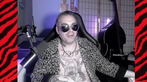 Snapshot of hypnosexray chatting on 01.15.25 Mistress Magenta online show from 01.15.25