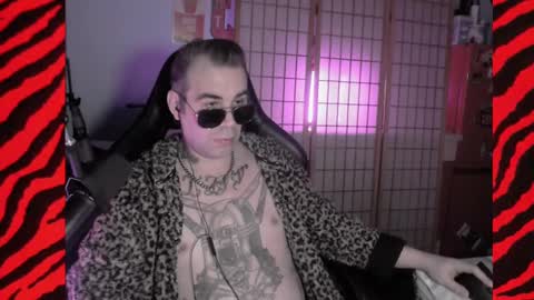 Snapshot of hypnosexray chatting on 01.16.25 Mistress Magenta online show from 01.16.25