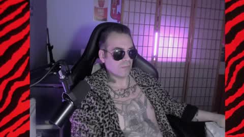 Snapshot of hypnosexray chatting on 01.16.25 Mistress Magenta online show from 01.16.25