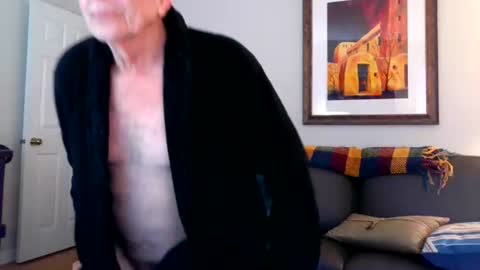 Snapshot of i12cuu12c2 chatting on 01.19.26 i12cuu12c2 online show from 01.19.26