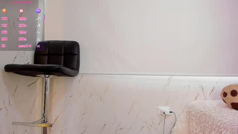 Snapshot of i_am_hanna chatting on 02.11.26 Tell Me Hanna online show from 02.11.26