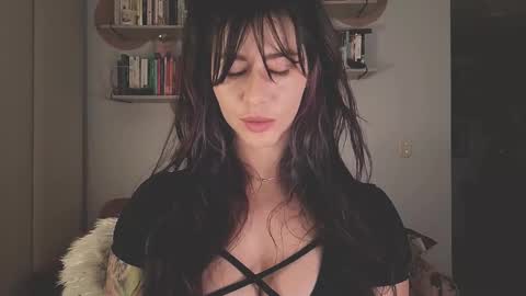 Lana Banana online show from 11.16.25