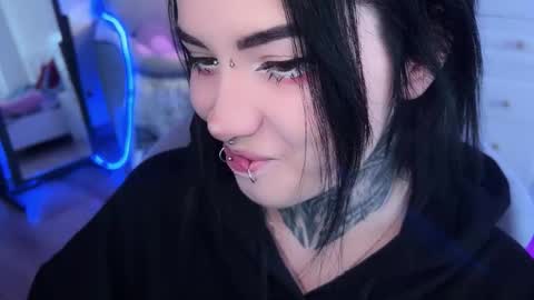 Asya  online show from 10.04.25