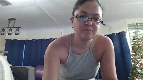 Snapshot of i_fetishize_u chatting on 01.05.25 ShortStuff online show from 01.05.25