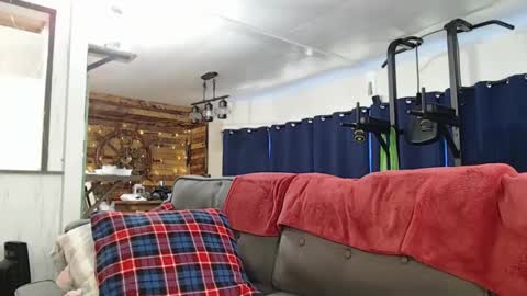 Snapshot of i_fetishize_u chatting on 03.11.25 ShortStuff online show from 03.11.25