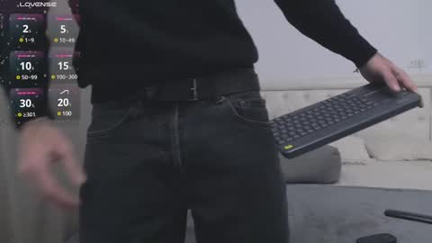 Snapshot of i_m_phillip_grey chatting on 01.01.25 Phillip online show from 01.01.25