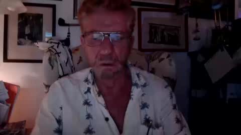 ImYourBitch online show from 10.11.25