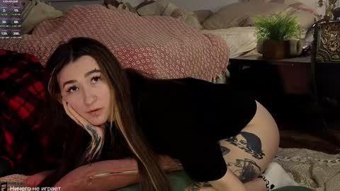 Snapshot of iam_meg chatting on 12.20.24 Meg online show from 12.20.24