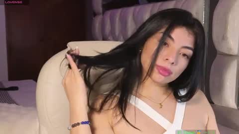 mia time online 3pm- 8pm online show from 03.08.25