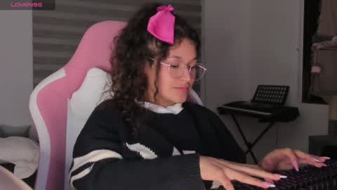 On instagram Imm  NikkiHelp me reach 100 likes online show from 01.09.25