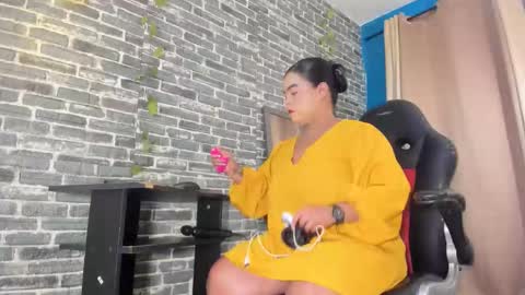 Snapshot of iam_samy chatting on 10.15.25 Samy online show from 10.15.25