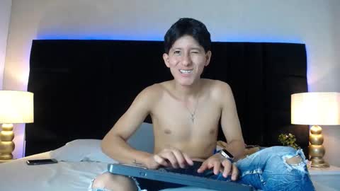 I A M   S M I T H S online show from 02.23.26