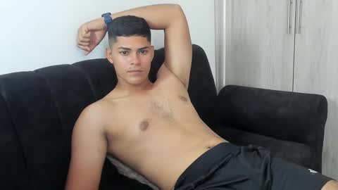 Dylan  independent model  online show from 09.30.25