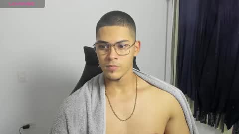 Dylan  independent model  online show from 02.14.26