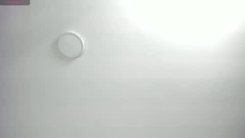  INDEPENDENT MODEL online show from 03.11.25