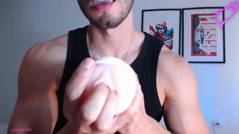  INDEPENDENT MODEL online show from 10.22.25