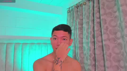 Snapshot of iamjulian_ chatting on 01.15.25 Juliiiiian online show from 01.15.25