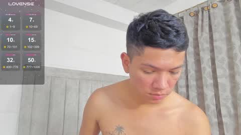 Snapshot of iamjulian_ chatting on 01.18.25 Juliiiiian online show from 01.18.25