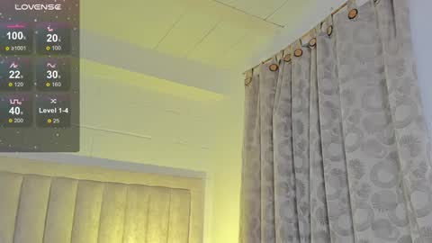 Snapshot of iamjulian_ chatting on 01.23.25 Juliiiiian online show from 01.23.25