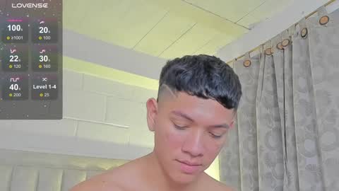 Snapshot of iamjulian_ chatting on 01.29.25 Juliiiiian online show from 01.29.25