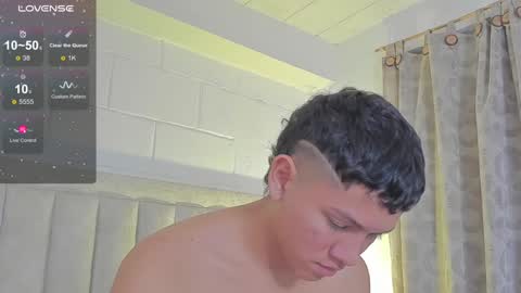 Snapshot of iamjulian_ chatting on 01.30.25 Juliiiiian online show from 01.30.25