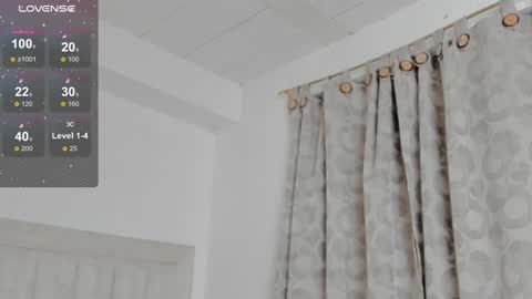 Snapshot of iamjulian_ chatting on 02.08.25 Juliiiiian online show from 02.08.25