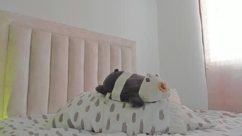 Snapshot of iamjulian_ chatting on 03.05.25 Juliiiiian online show from 03.05.25