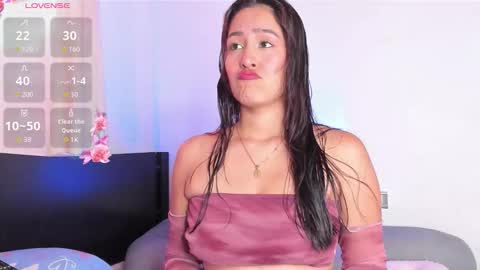 Snapshot of iamlara1 chatting on 10.19.25 Lara online show from 10.19.25