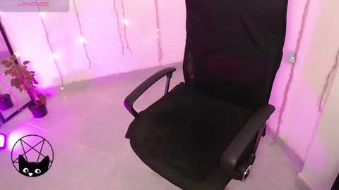 Mari online show from 03.04.25