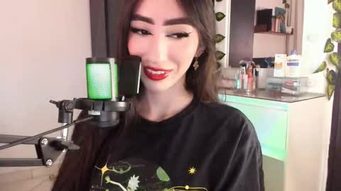 Mel  online show from 11.05.25