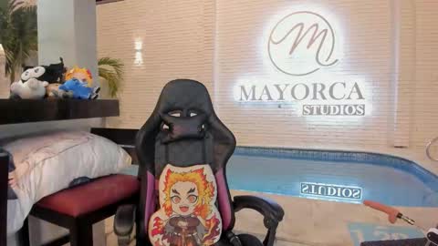 Nayuta online show from 11.16.25