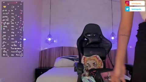 Nayuta online show from 04.05.26