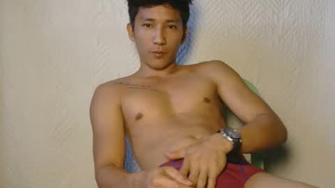 iamnew0000 online show from 11.21.25