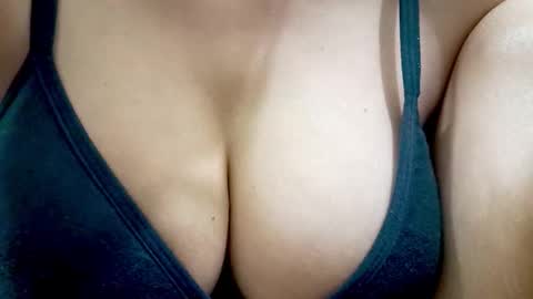 Iamnidhicam online show from 03.20.26