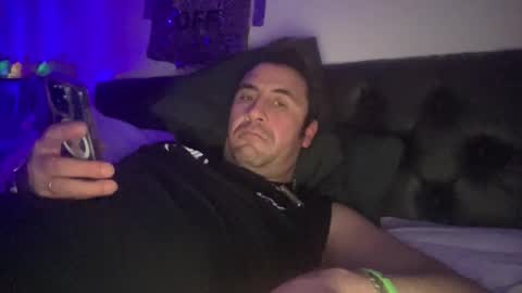 Snapshot of iamtheparty200 chatting on 12.17.25 iamtheparty200 online show from 12.17.25