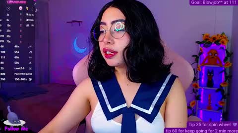 Snapshot of iamveroo chatting on 09.28.25 Veronica NDEPENT MODEL online show from 09.28.25