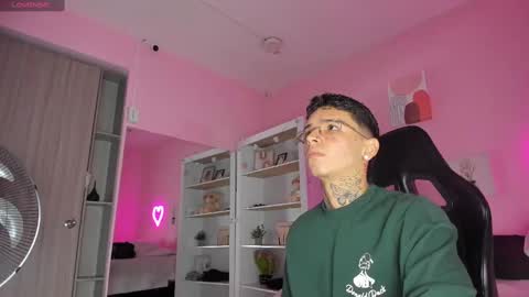 IAN CASTILLO online show from 09.25.25