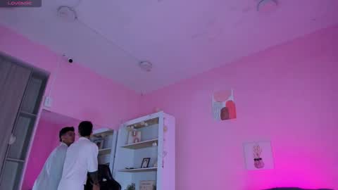 IAN CASTILLO online show from 11.05.25