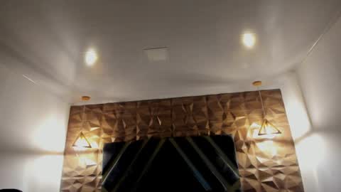 IAN CASTILLO online show from 04.06.26