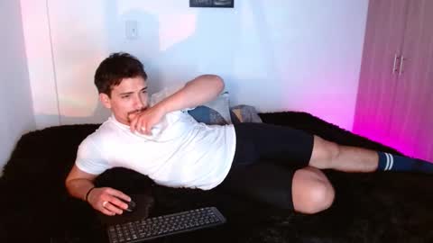 Ian Davis online show from 12.01.25