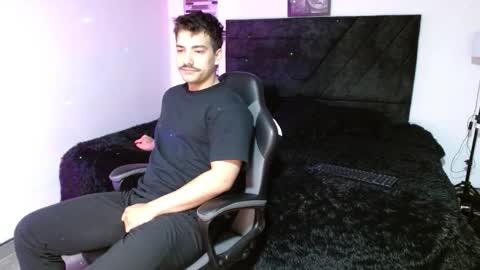 Ian Davis online show from 03.23.26