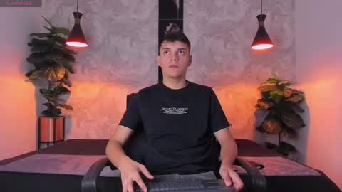 ian_jacob online show from 04.04.26