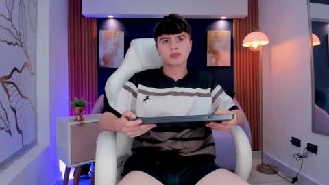 Ian  online show from 04.09.26