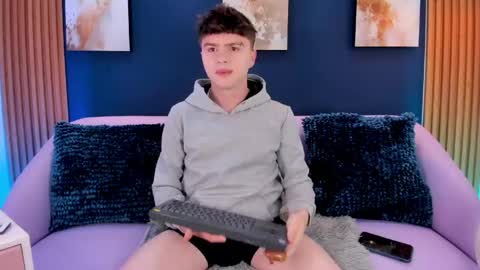 Ian  online show from 04.25.26