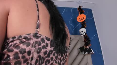 ibbie_ online show from 10.30.25