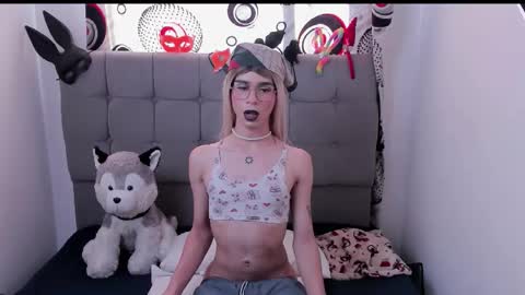 Camila online show from 09.15.25