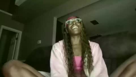 Snapshot of icanbeher chatting on 10.21.25 Beautiful online show from 10.21.25