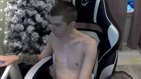 Snapshot of ice_raf chatting on 12.03.24 MAX online show from 12.03.24