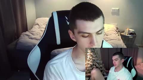 Snapshot of ice_raf chatting on 01.17.25 MAX online show from 01.17.25